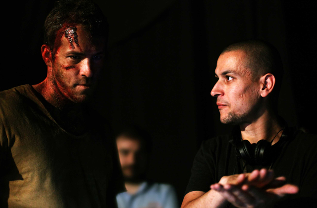 Two Man Team: Ryan Reynolds and Director Rodrigo Cortés on the set of ‘Buried’