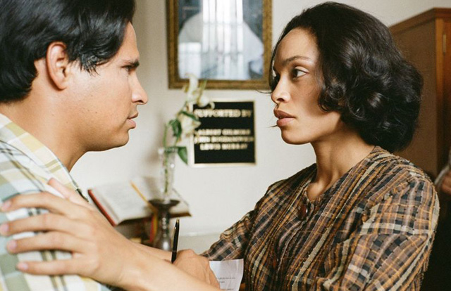 Michael Peña, Rosario Dawson