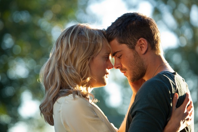 TAYLOR SCHILLING as Beth and ZAC EFRON as Logan in Warner Bros. Pictures' and Village Roadshow Pictures' romantic drama THE LUCKY ONE, a Warner Bros. Pictures release.