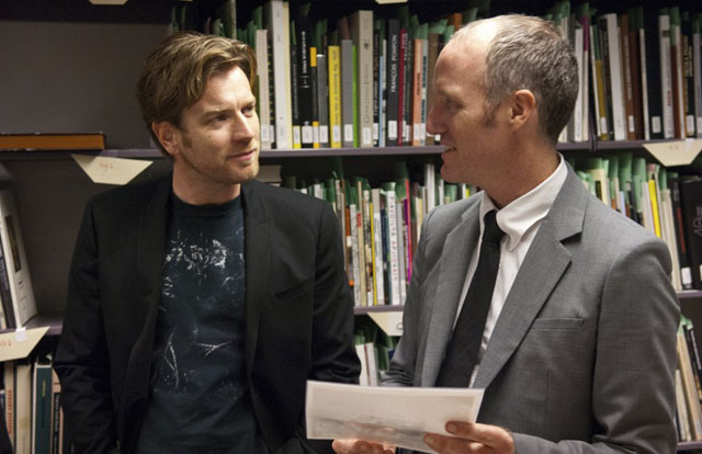 Ewan McGregor and Director Mike Mills on the set of ‘Beginners’