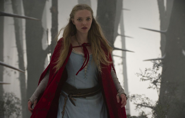 If You Wear Red Tonight: Amanda Seyfried as Valerie in ‘Red Riding Hood’