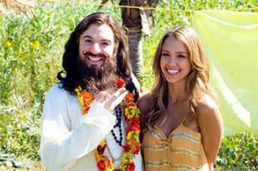 Mike Myers and Jessica Alba in The Love Guru