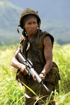 Rapper Alpa Chino (Brandon T. Jackson) tackles his first serious acting role in Tropic Thunder